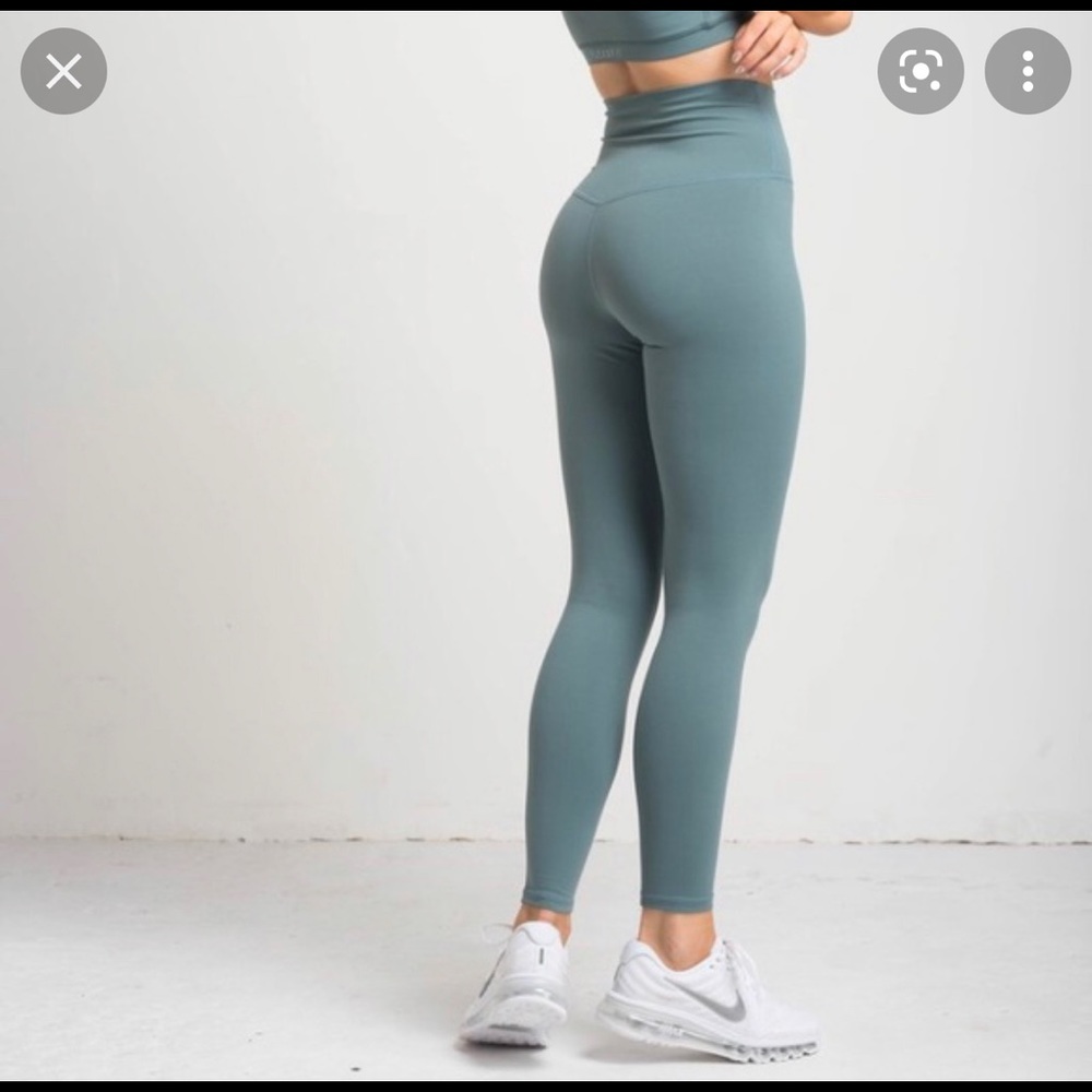 M FLXXFIT leggings
